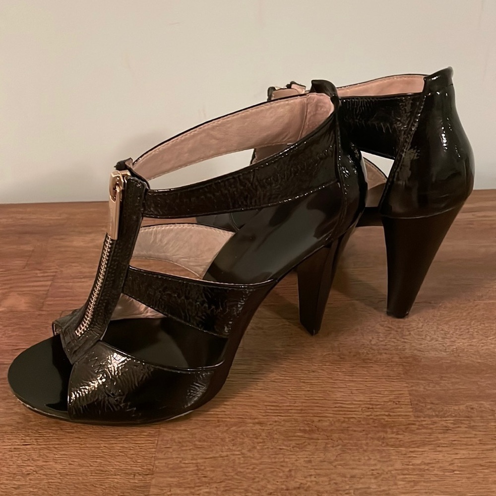 Michael Kors Berkeley Black Patent Leather Heels Size 6.5
